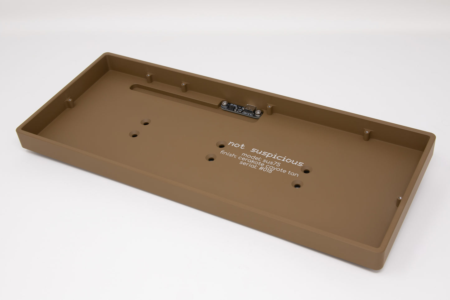 SUS75 - #018 - Coyote Tan