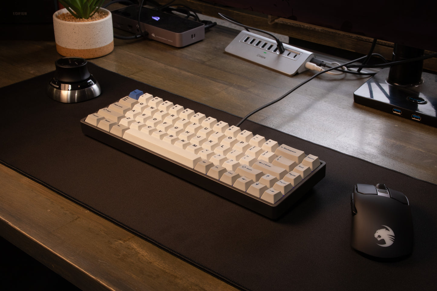 SUS65 - #011 - Titanium